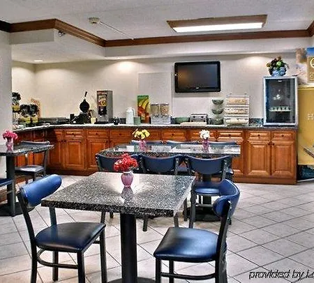 Quality Inn & Suites North Gibsonia 