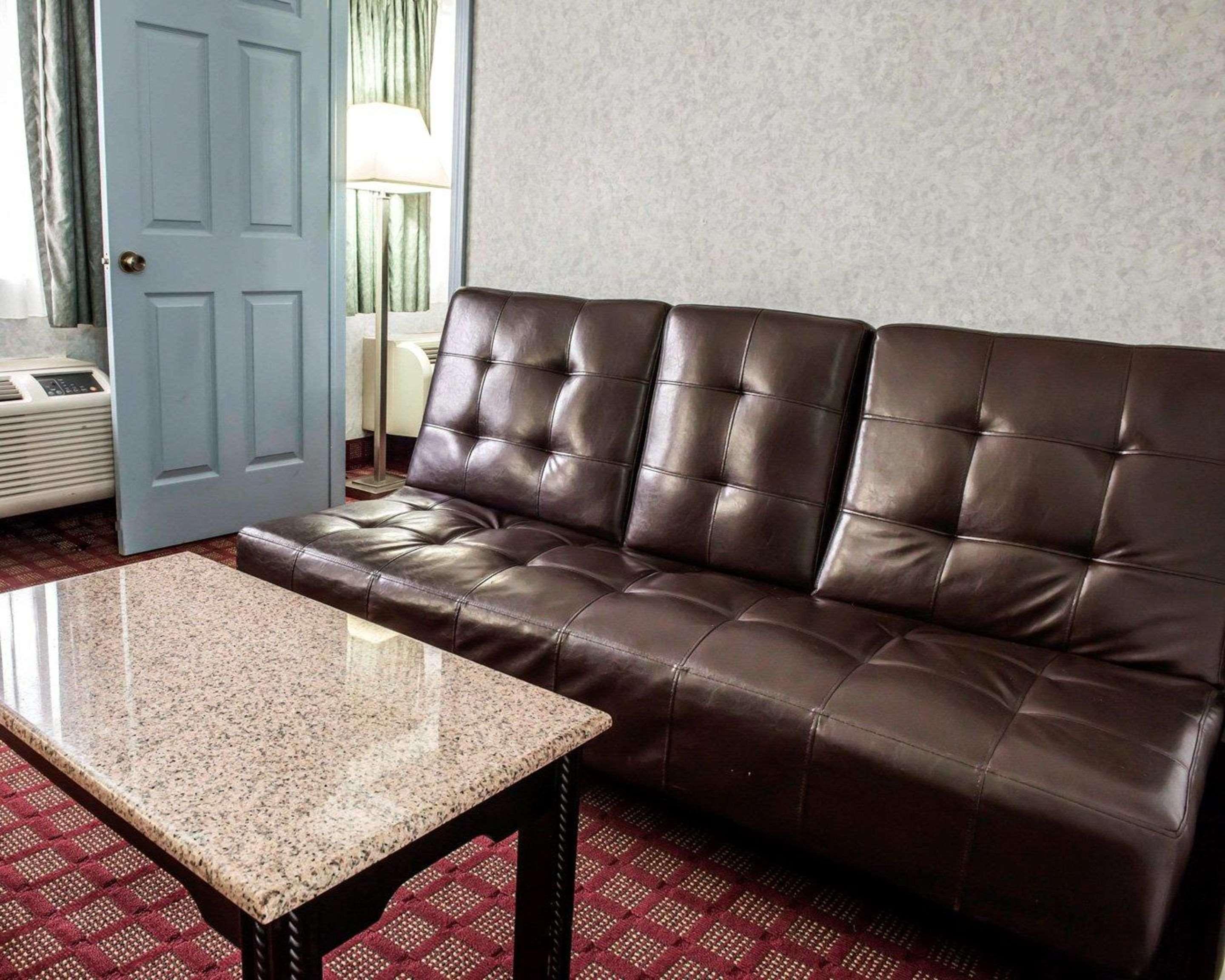 Quality & North Hotel 2*